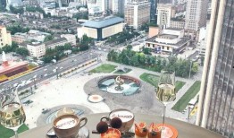 夏季吃瓜活动文案简短,瓜果飘香！